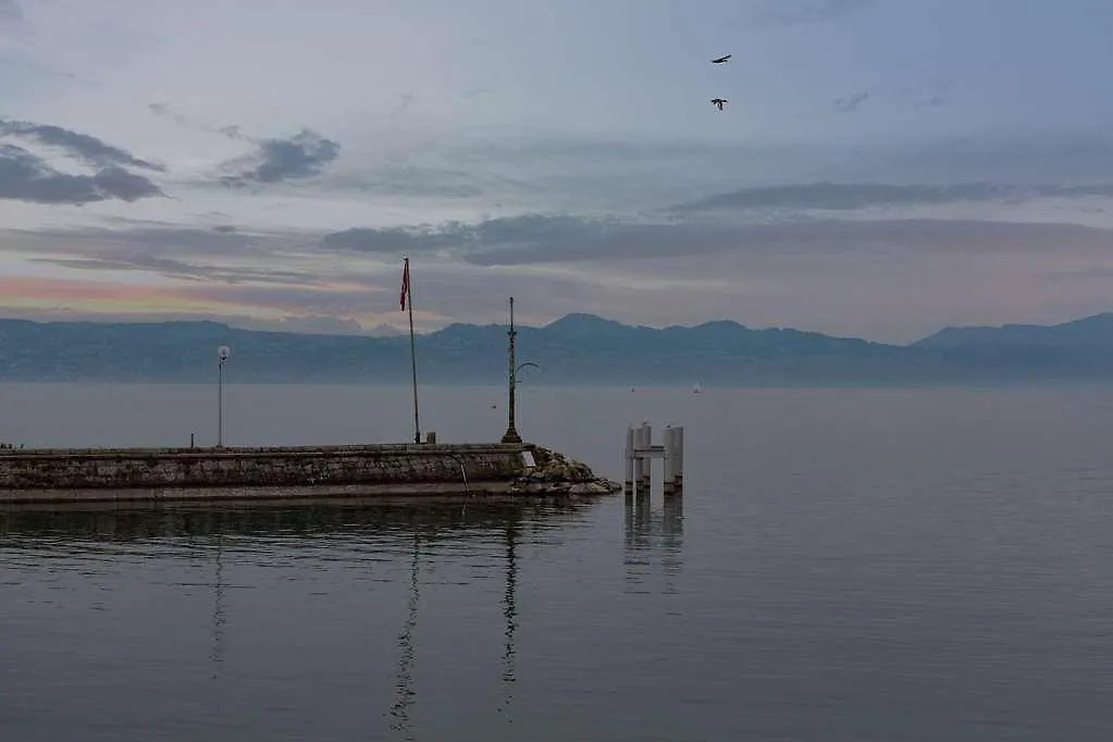 The Originals Boutique Hotel Alize Evian Les Bains 0*, Эвиан-ле-Бен Франция